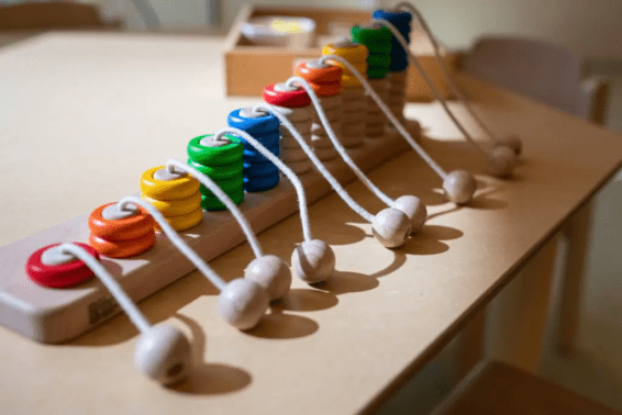 igrovaya komnata dlya detey do goda