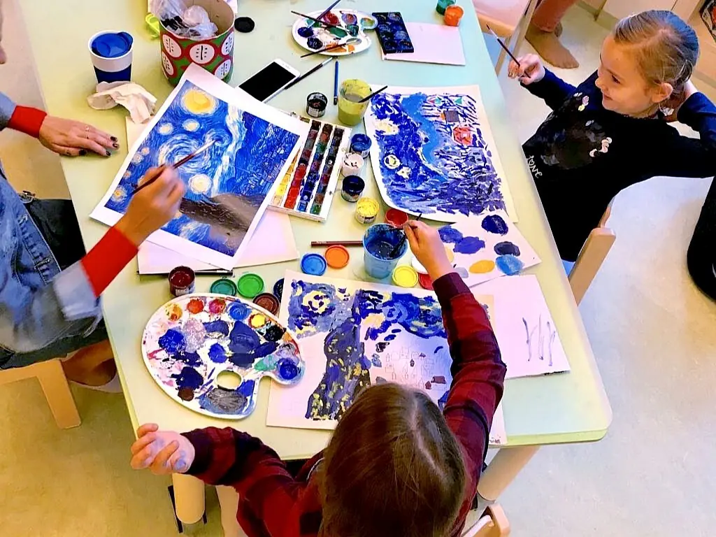 razvivayushchie kursy dlya detey