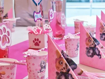 oformlenie detskogo dnya rozhdeniya v vene